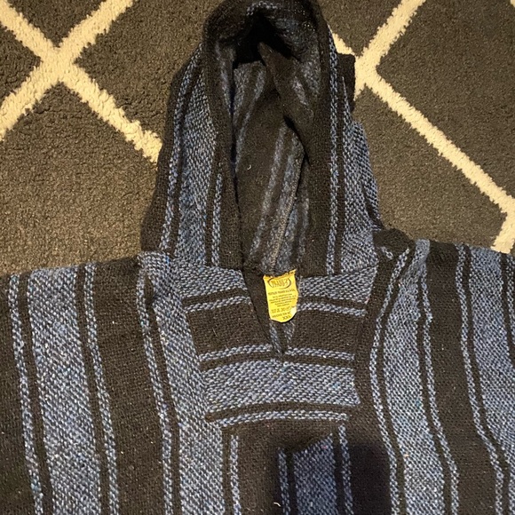 Vintage Jerga Poncho Pullover - Picture 3 of 4